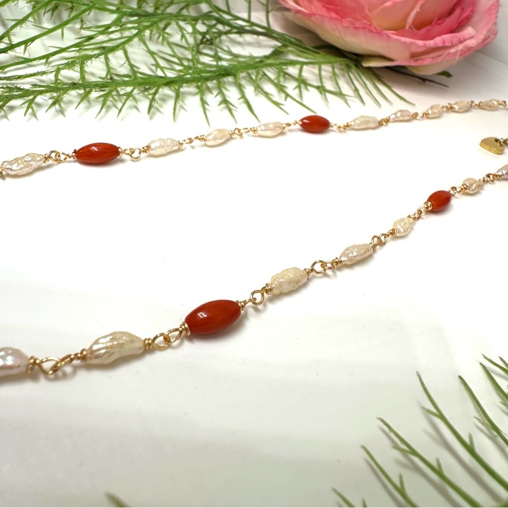 NEW⚜️Coral & Baroque Pearl Beaded Necklace - Picture 4 of 5